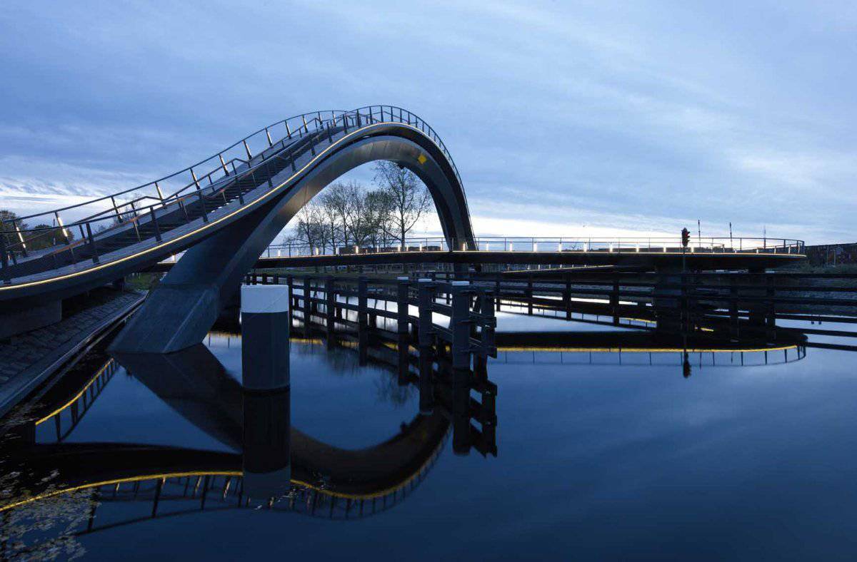 1200x788 Melkwegbridge 6