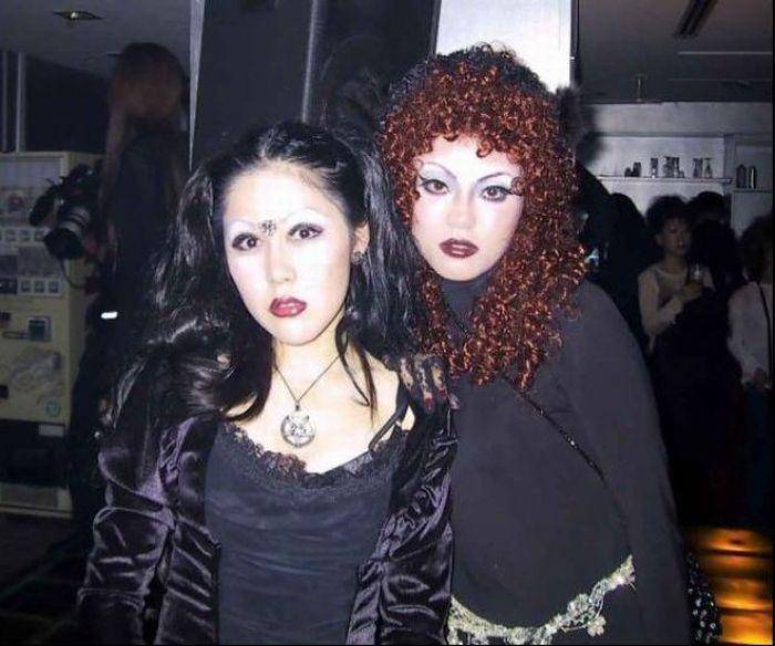 Japonki w gotyckim stylu 12
