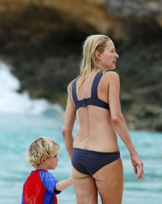 Uma Thurman na plaży 7