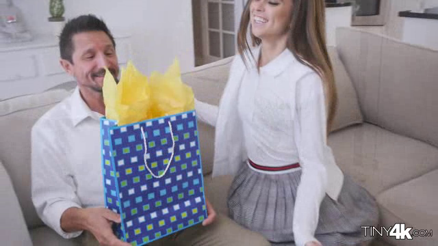 Tiny4K 18 06 14 Riley Reid Naughty Fathers Day Gift XXX Tiny4K 18 06 14 Riley Reid Naughty Fathers Day Gift XXX