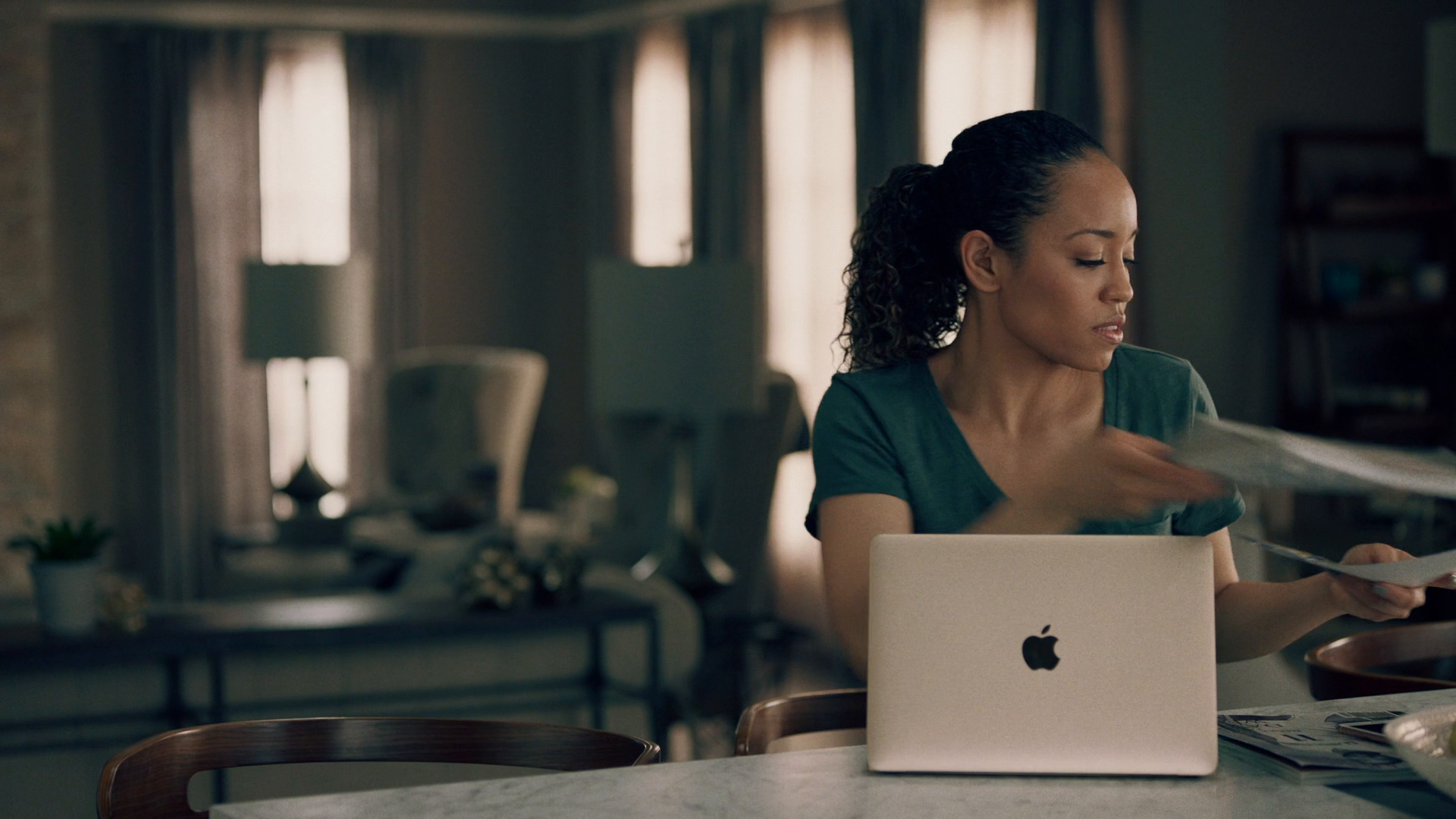 Queen Sugar S03E06 Delicate and Strangely Made 1080p AMZN WEB-DL DDP5 1 H 264-NTb Queen Sugar S03E06 Delicate and Strangely Made 1080p AMZN WEB-DL DDP5 1 H 264-NTb