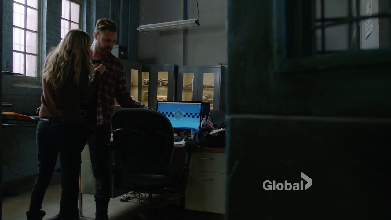 Chicago PD S06E14 720p HDTV x264-KILLERS Chicago PD S06E14 720p HDTV x264-KILLERS